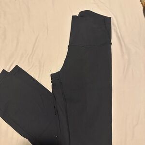 Lululemon size 6